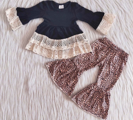 Black Lace Top W/Leopard Pants
